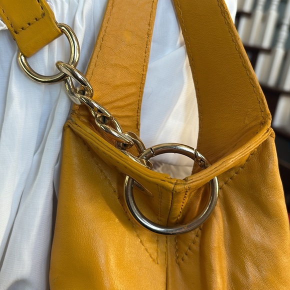 Michael Kors  satchel   Shoulder bag leather  goldenrod  2 front zipper pockets - Picture 6 of 13